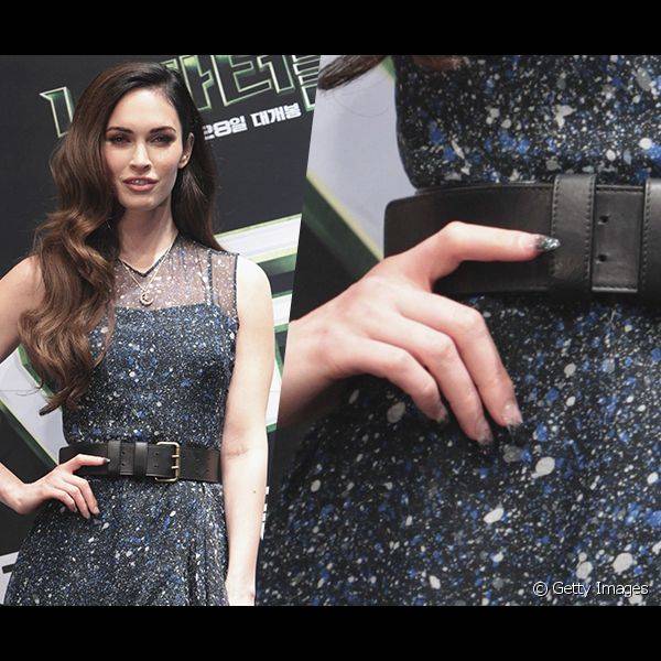 A atriz Megan Fox apostou na nail art degrad? com esmalte de glitter chumbo para prestigiar a pr?-estreia do filme 